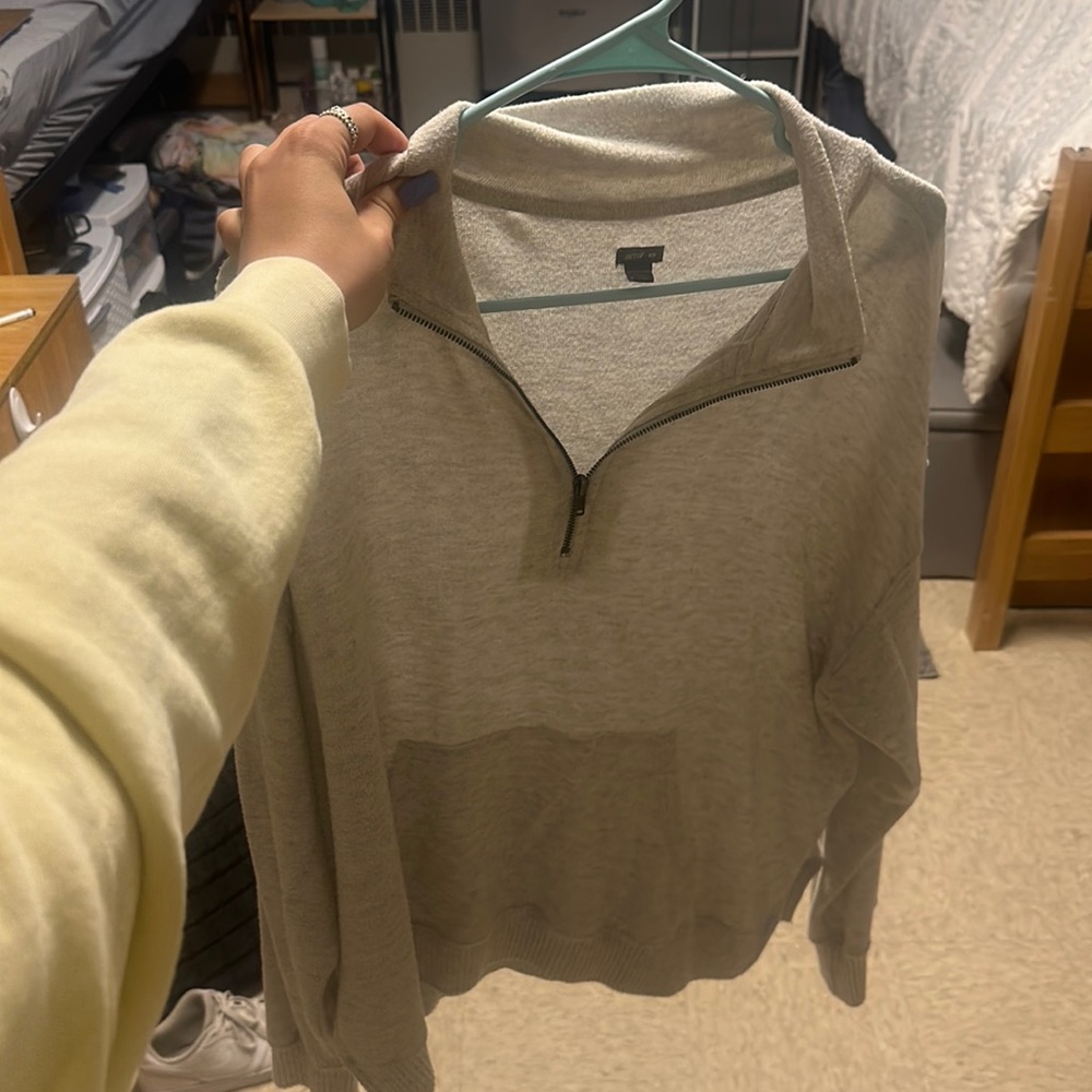 Grey aerie quarter zip